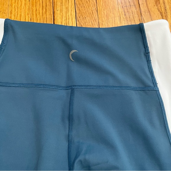 ZYIA 6-8 CAPRI CROP Leggings High Rise Blue White Performance Pants - Picture 3 of 8